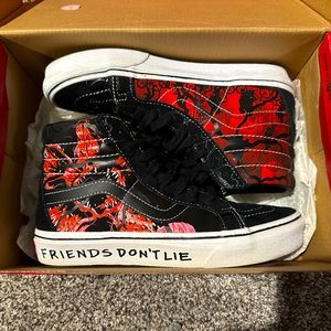 Stranger Things X Vans